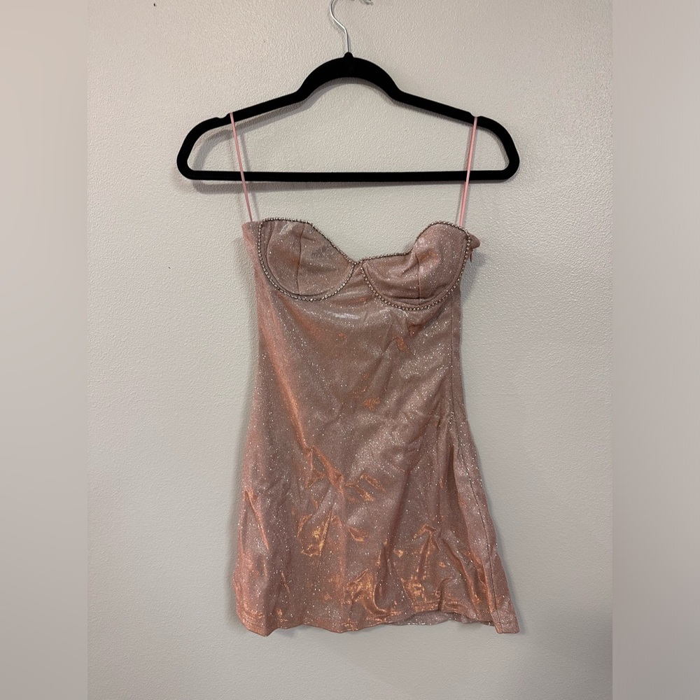 Le Lis Strapless Dress